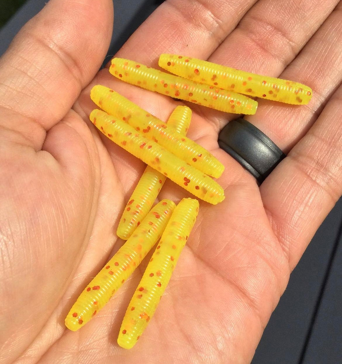 10pc 1.5 "Yellow Burst" Stick Bait