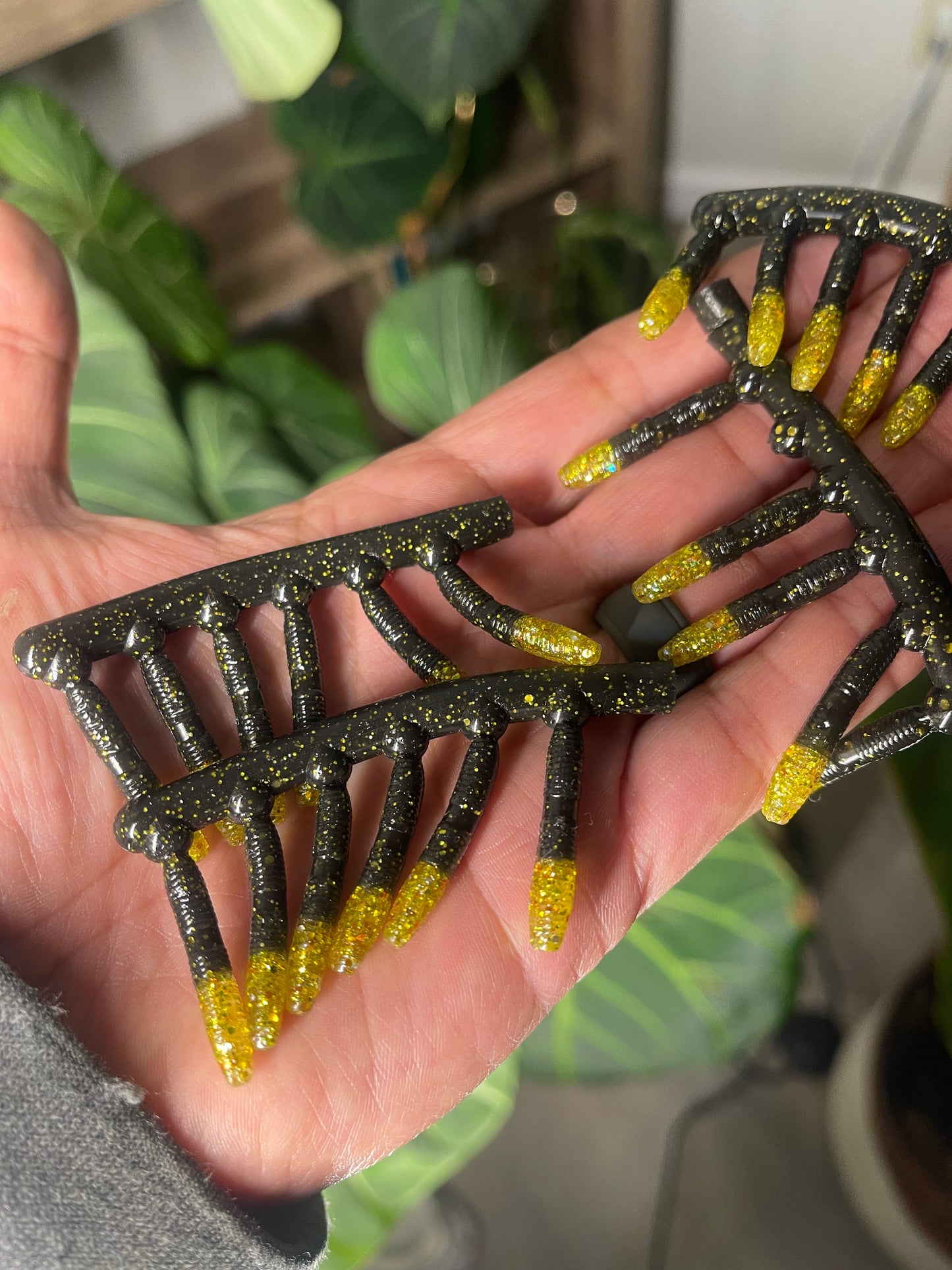 1” 10pc Trout Sticks “Black Gold”